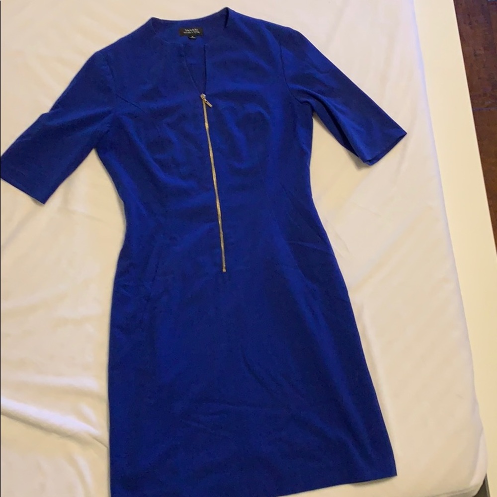 Tahari royal blue V neck dress with pockets